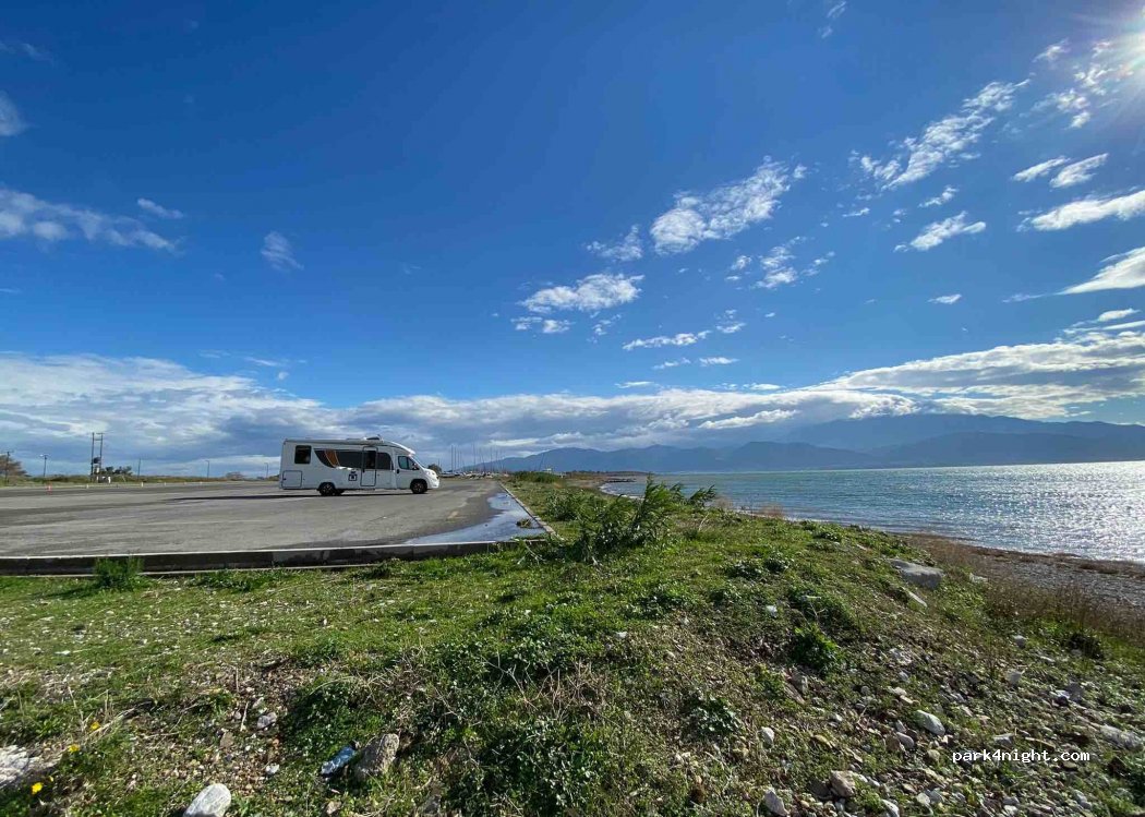 (303 00) Nafpaktos - — foto