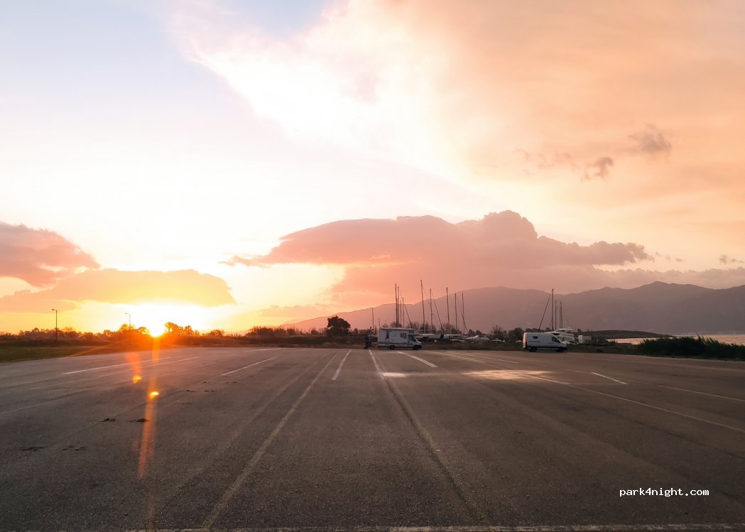 (303 00) Nafpaktos - — foto 2