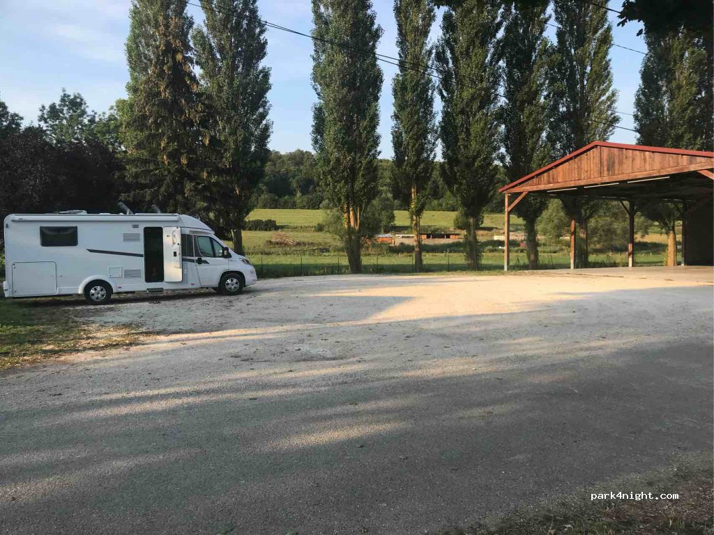 (54112) Vannes-le-Châtel - 10 Rue des Ponts — foto 2