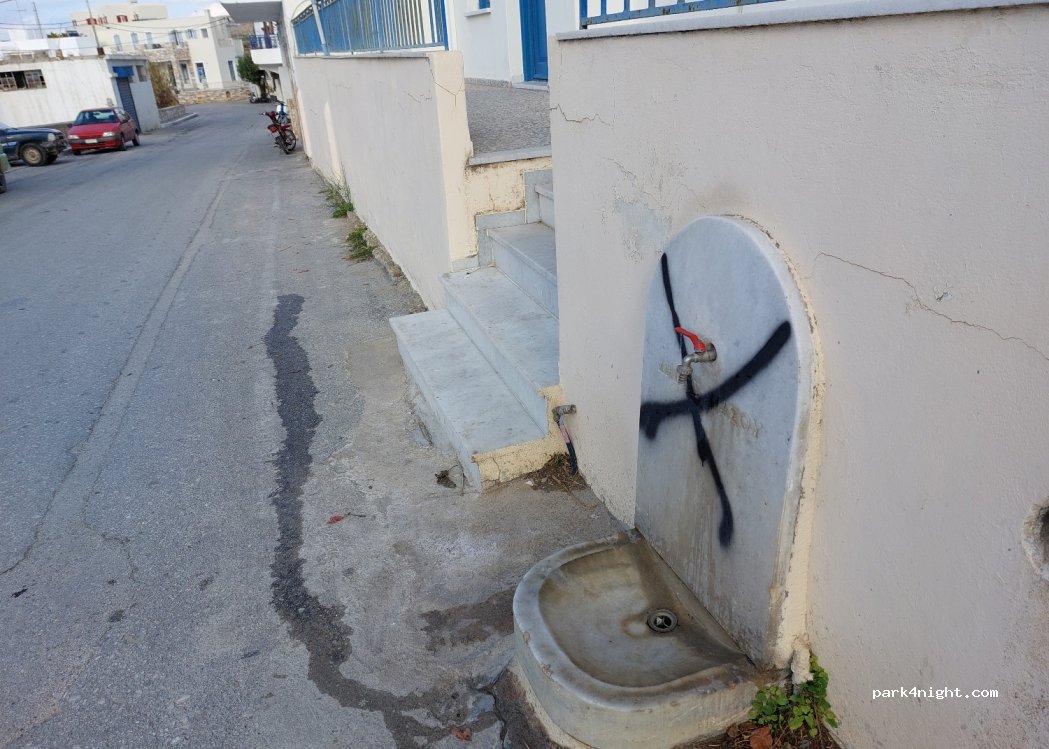 (843 00) Vivlos - Eparchiaki Odos Galanadou-Sagkriou — foto