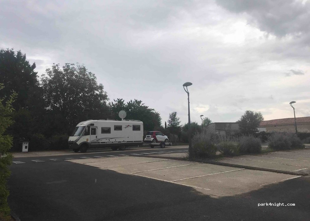 (16700) Salles-de-Villefagnan - 1 D27 — foto 2