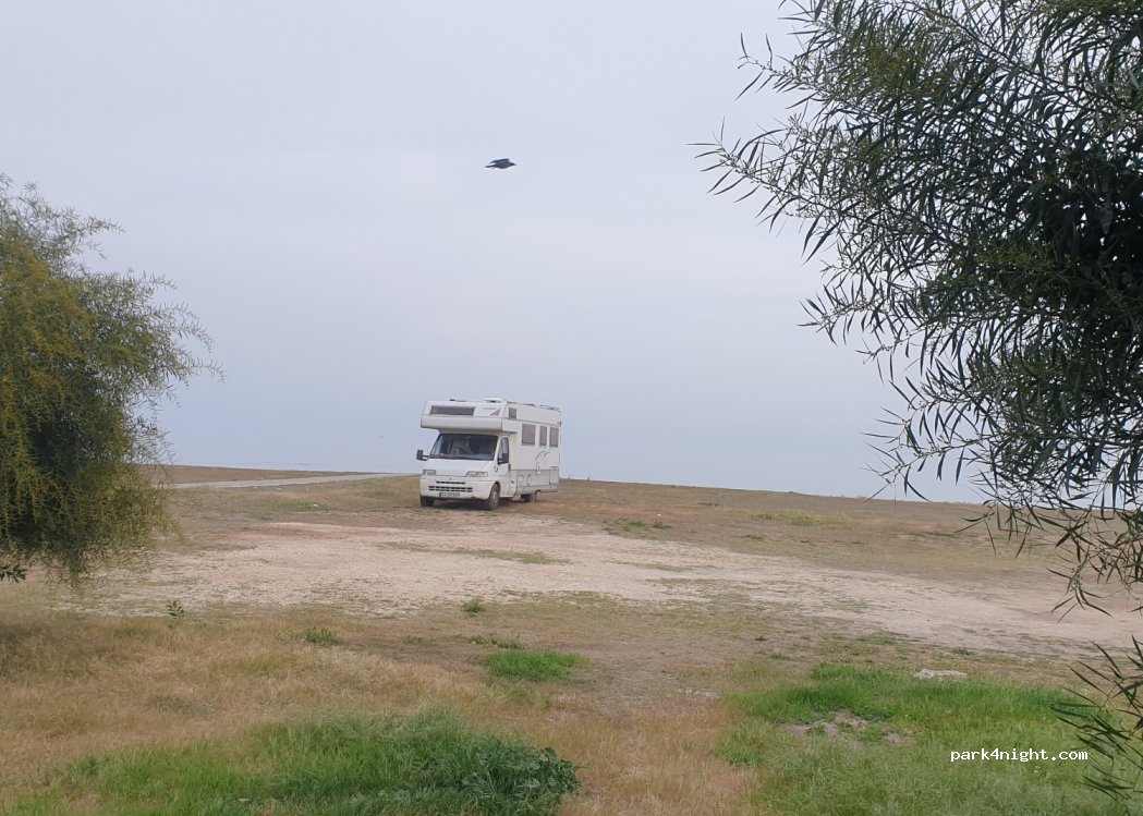Kocahasanlı Kamp Alanı Halk Plajı — foto 3