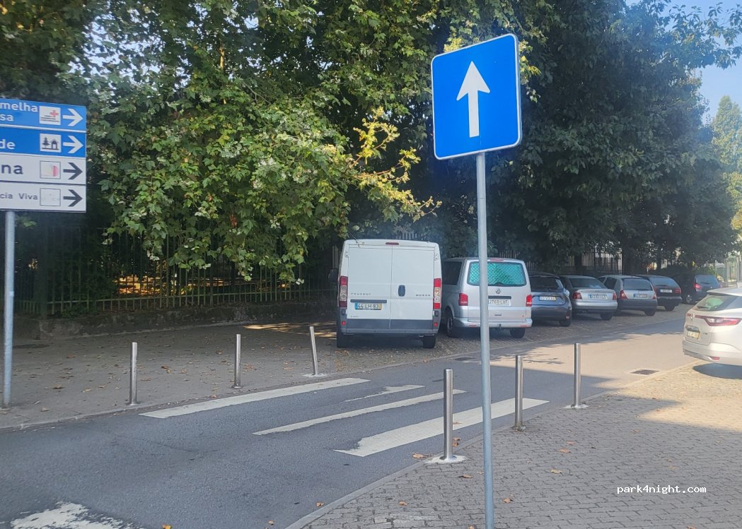 (4810-225) Guimarães - 493 Rua Camilo Castelo Branco — foto 4