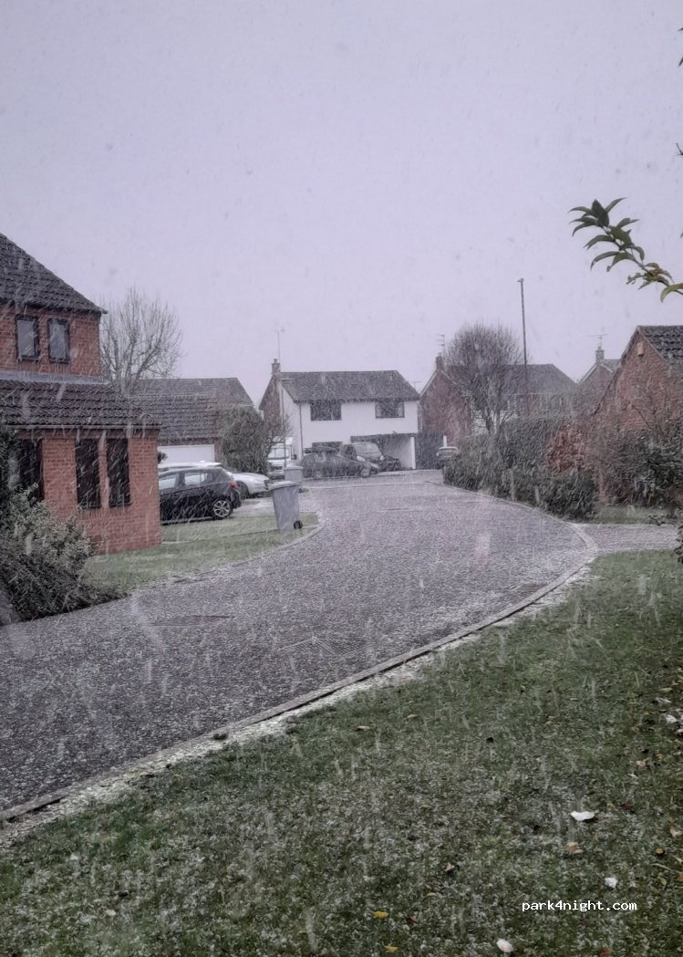 (NG9 1LN) Beeston - 12 Canal Side — foto