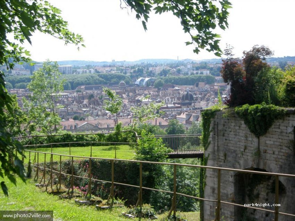 (25000) Besançon - 55 Chemin du Fort de Bregille — foto