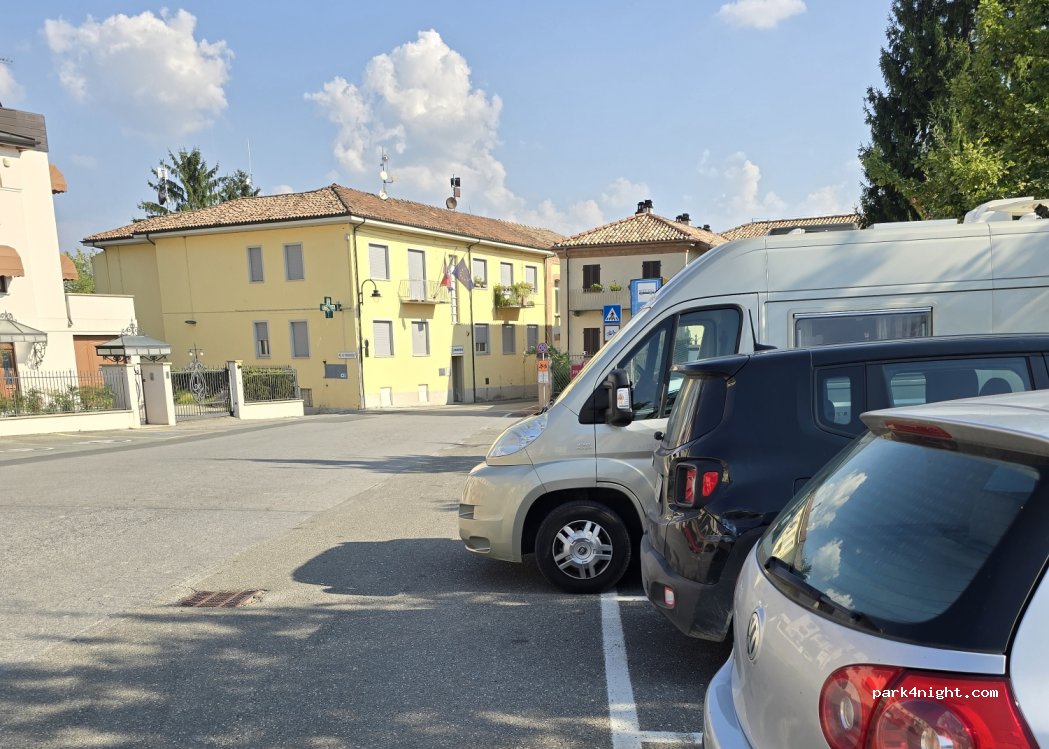 (12050) Serralunga d'Alba - Strada Provinciale 125 — foto 3