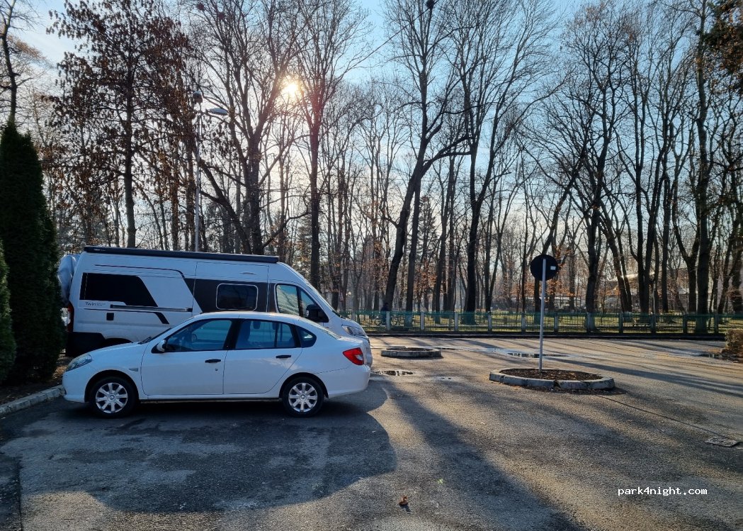 (60033) Bacău - 20 Aleea Parcului — foto