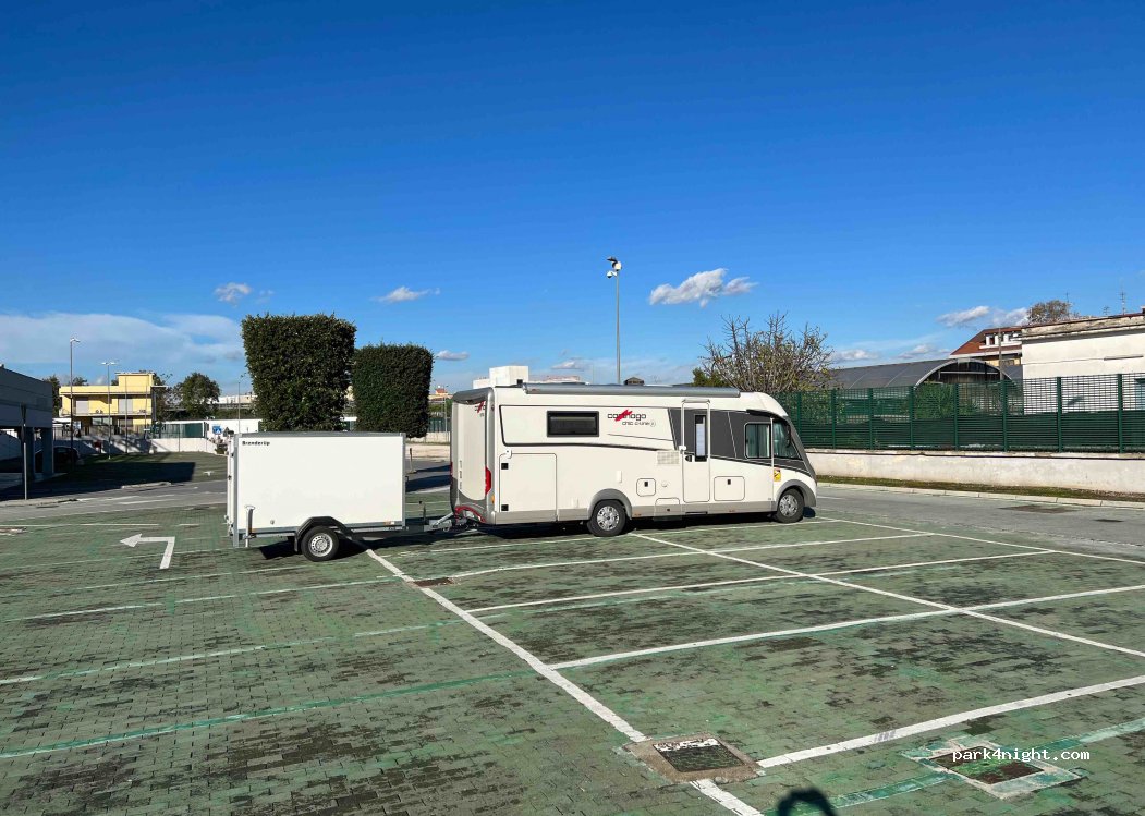 (80045) Pompei - 2 Via Macello — foto