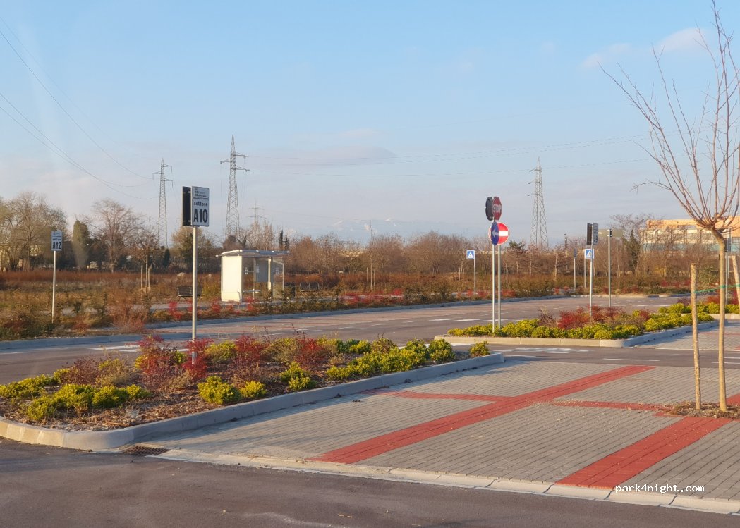 (37135) Verona - 31/A Strada della Genovesa — foto