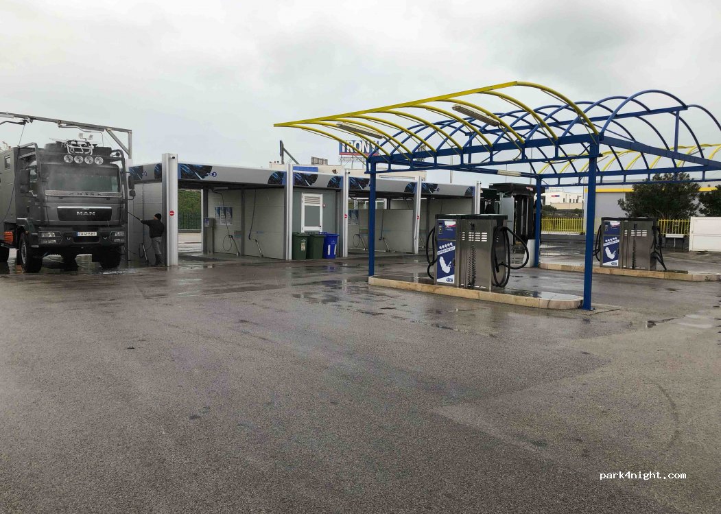 (70123) Bari - 59 Via Bruno Buozzi — foto 2