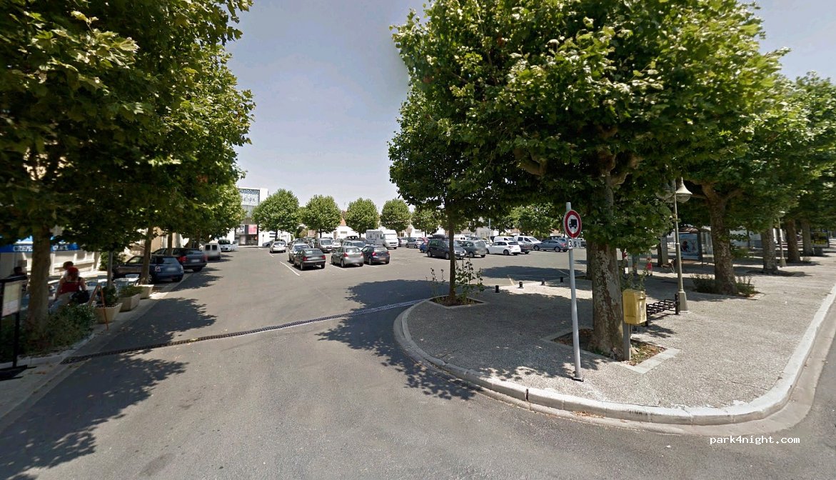 (17320) Marennes - 13 Rue Victor Hugo — foto