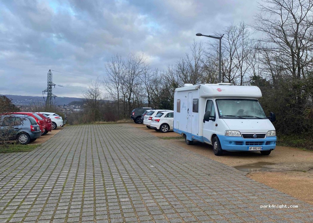 (38080) Saint-Alban-de-Roche - 12 Allée du Grand Chêne — foto