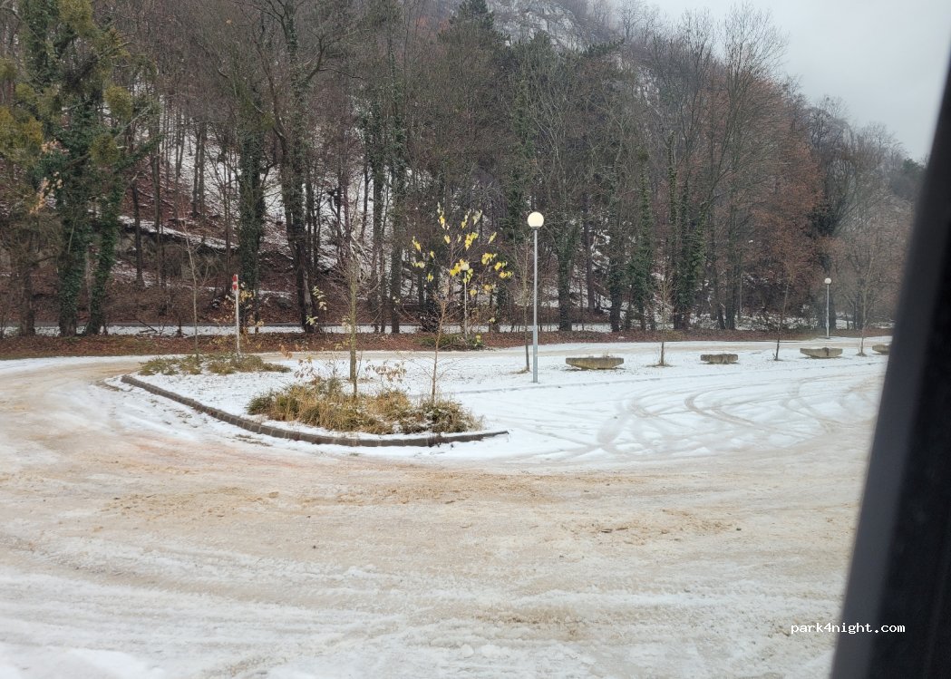 (3517) Miskolc - 8 Erzsébet sétány — foto