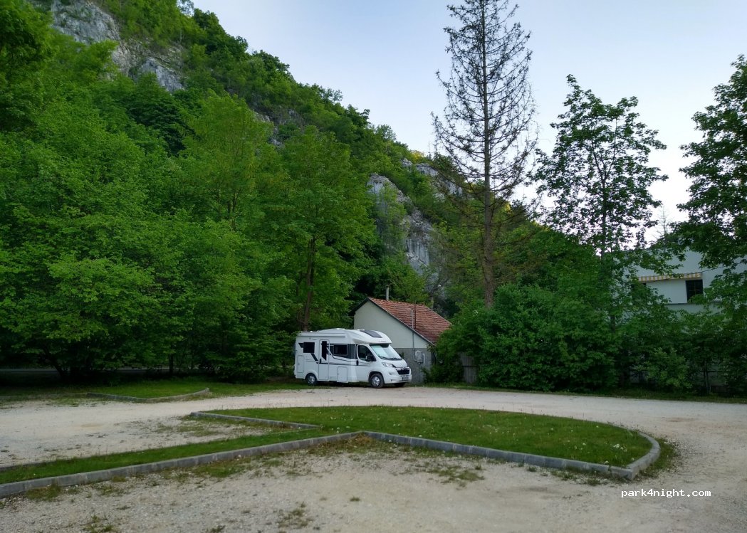 (3517) Miskolc - 8 Erzsébet sétány — foto 4