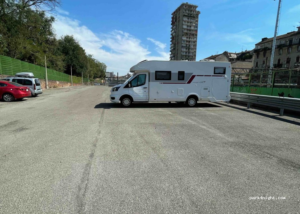 Parking Mario Pagano — foto