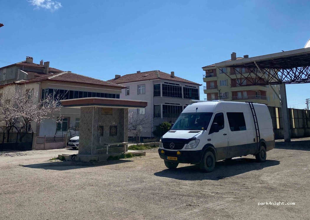(06950)  - 27 Aziz Hamdi Hüdai Bulvarı — foto 3