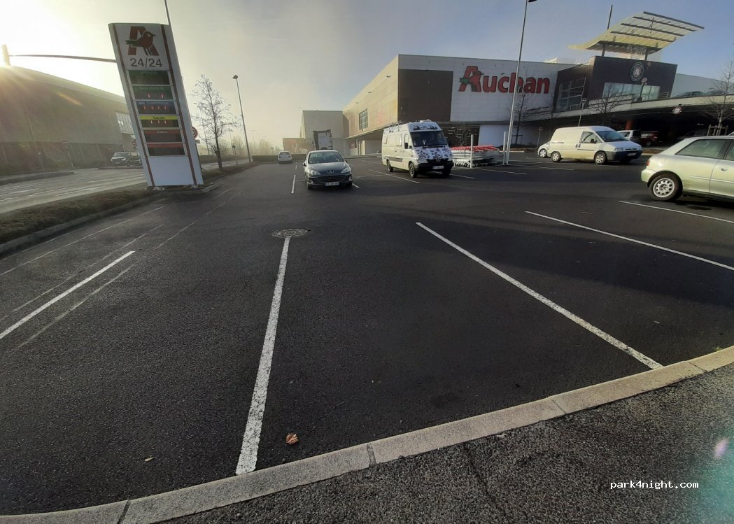 (63100) Clermont-Ferrand - 293 Boulevard Etienne Clémentel — foto