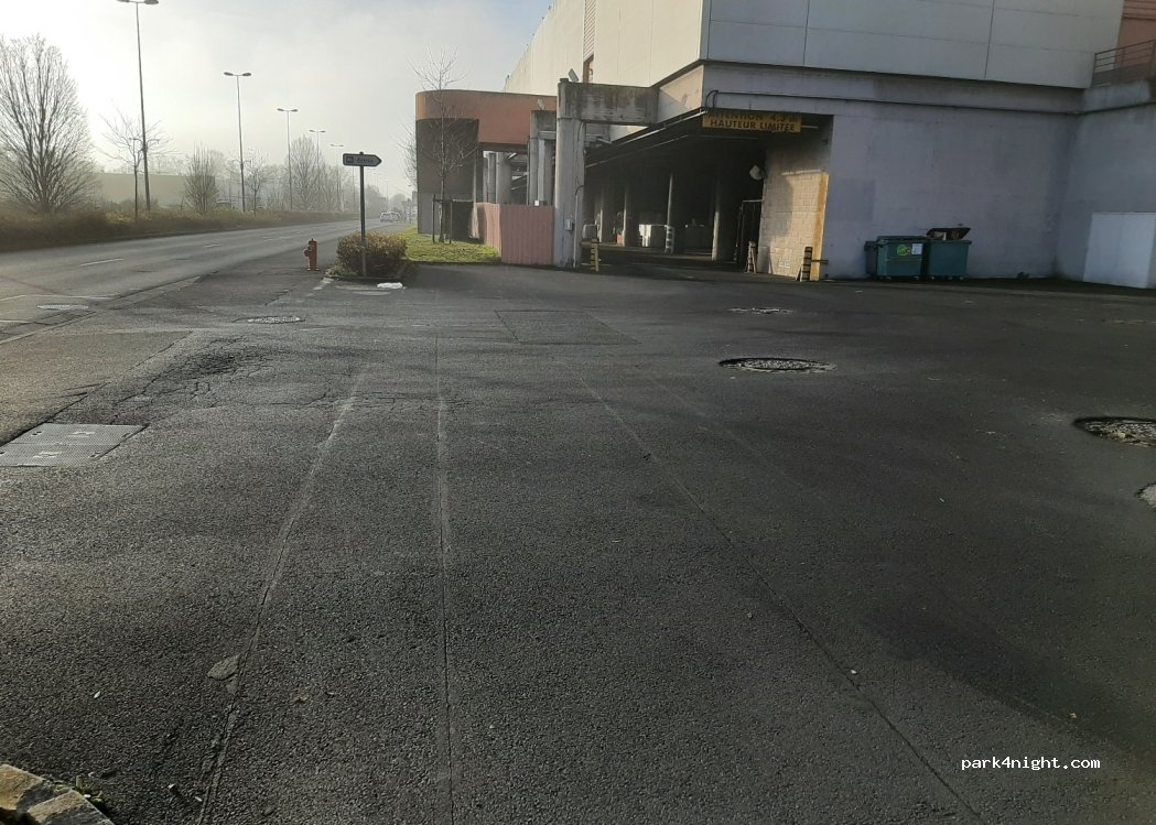 (63100) Clermont-Ferrand - 293 Boulevard Etienne Clémentel — foto 2