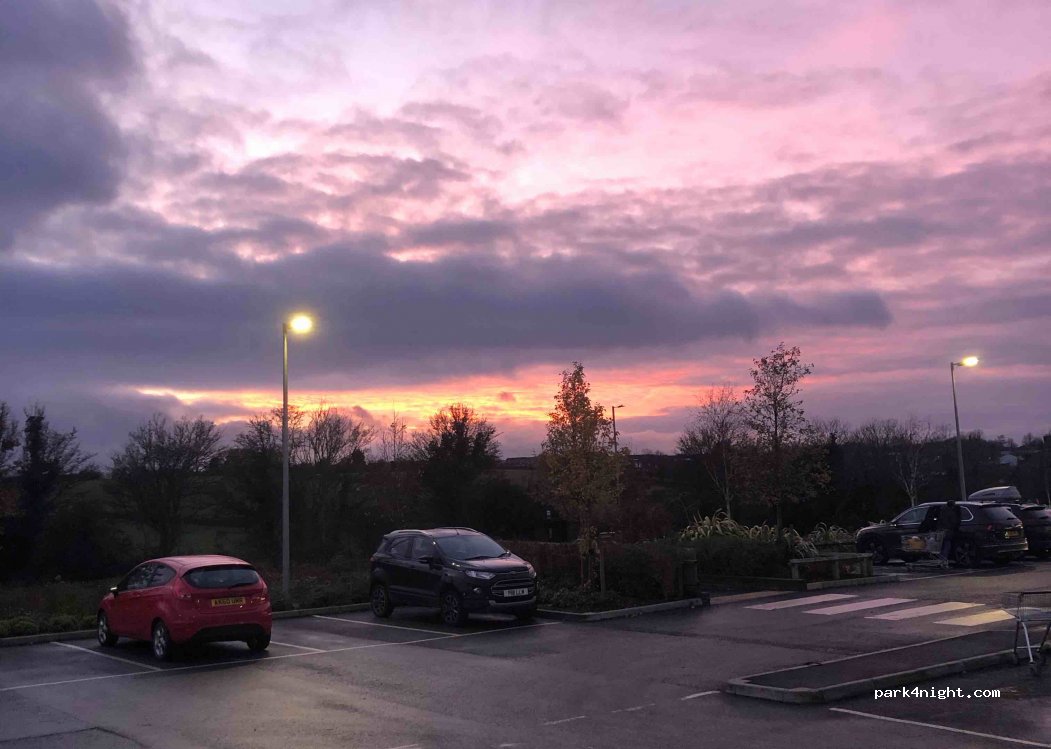 (CB10 2SG) Saffron Walden - — foto 2