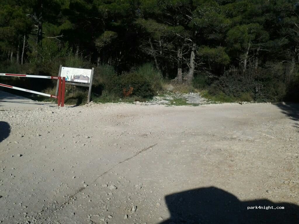 () Šibenik - Unnamed Road — foto