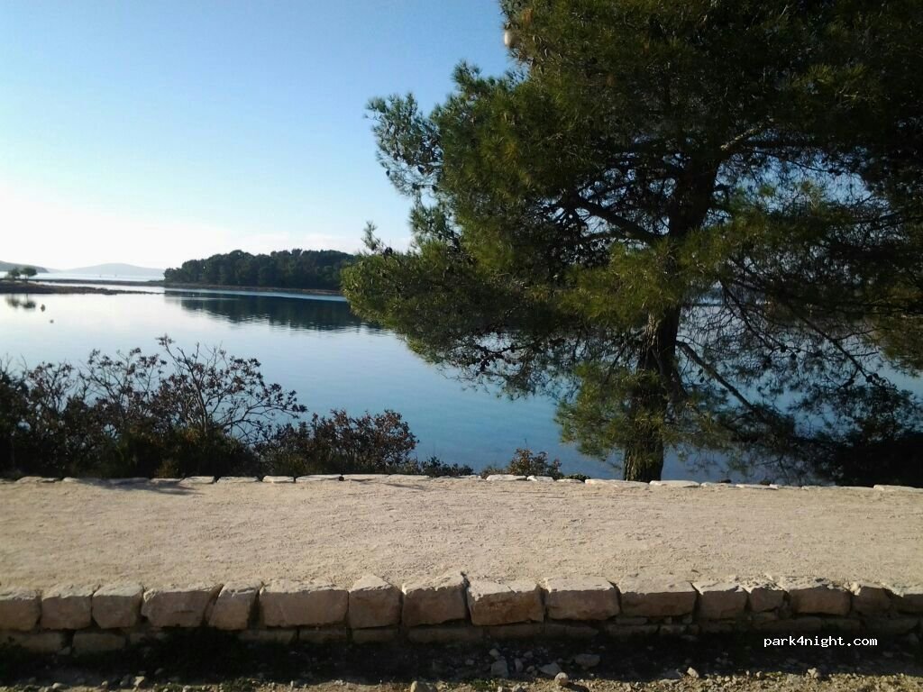 () Šibenik - Unnamed Road — foto 2
