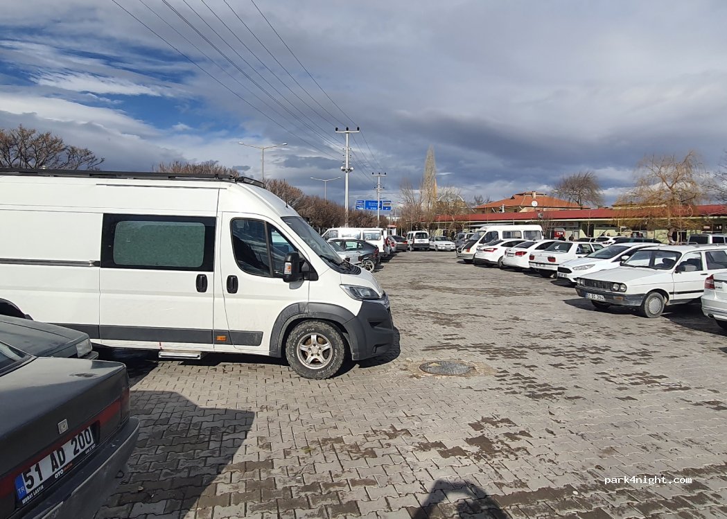 (51070) Yukarı - 100 Nevşehir Niğde Yolu — foto