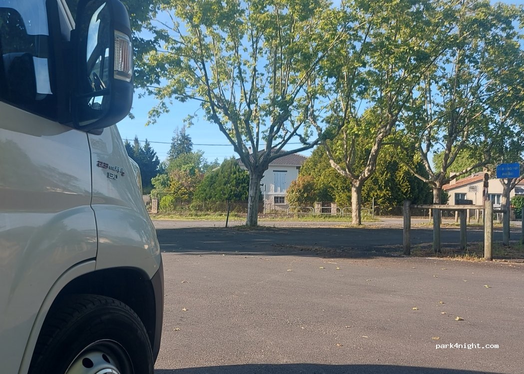 (24100) Bergerac - 67 Rue Rodolphe Bruzac — foto 4