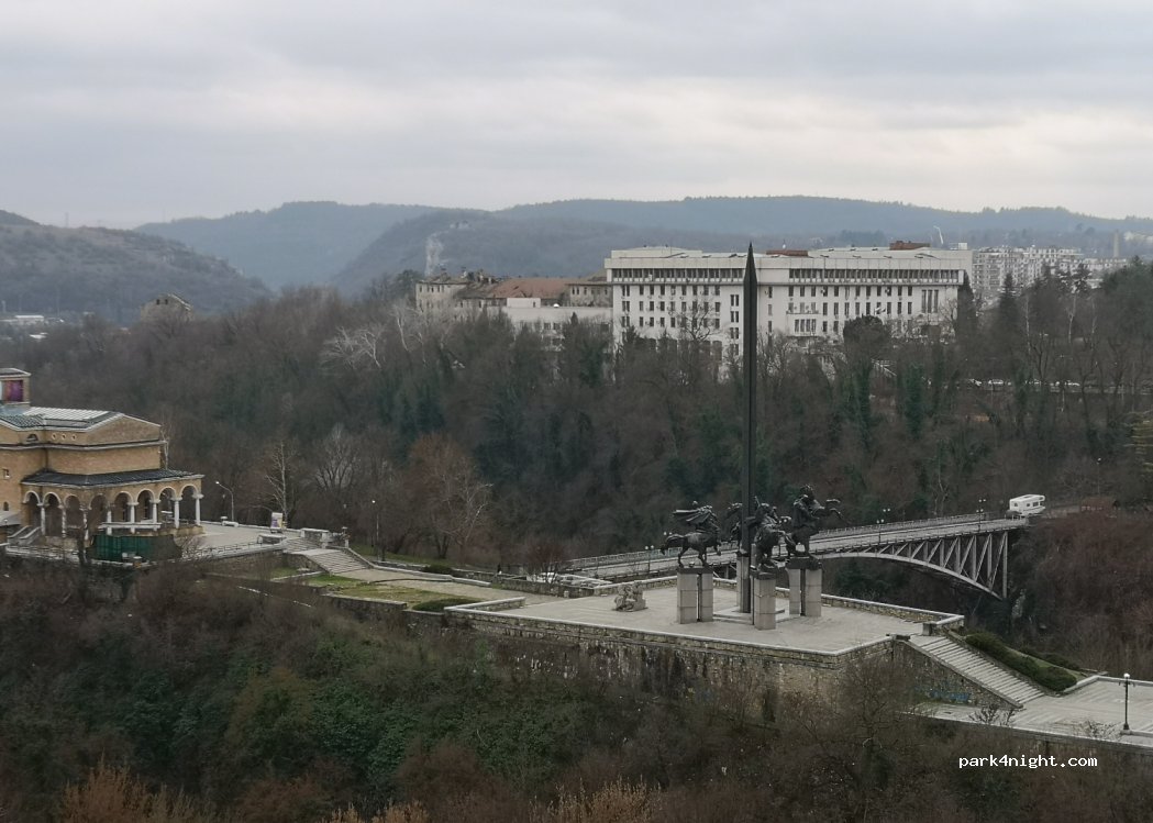 (5003) Veliko Tarnovo - Unnamed Road — foto