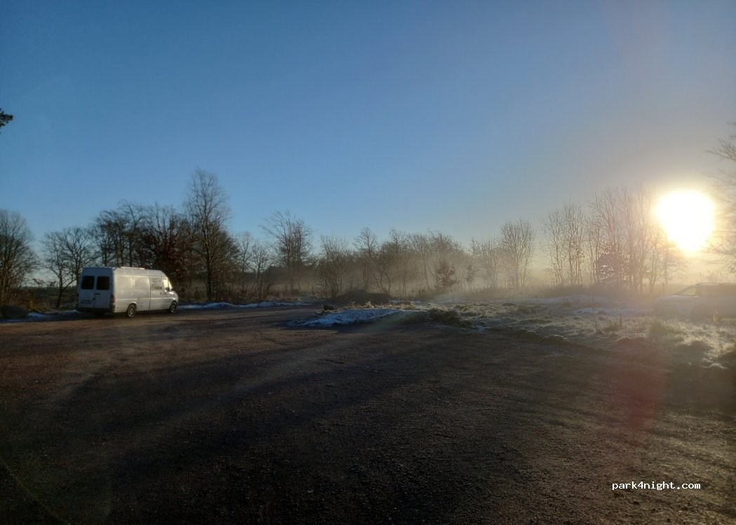 (439 74) Fjärås - 69 Stenaliden — foto