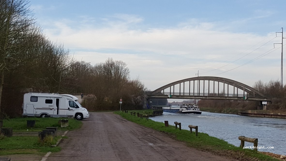 (62120) Racquinghem - Chemin du Halage — foto