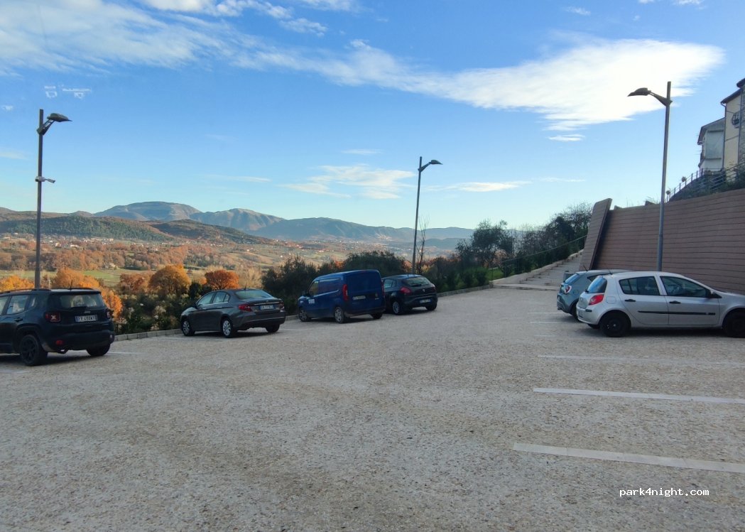(86070) Macchia d'Isernia - 10 Via Celestino V — foto