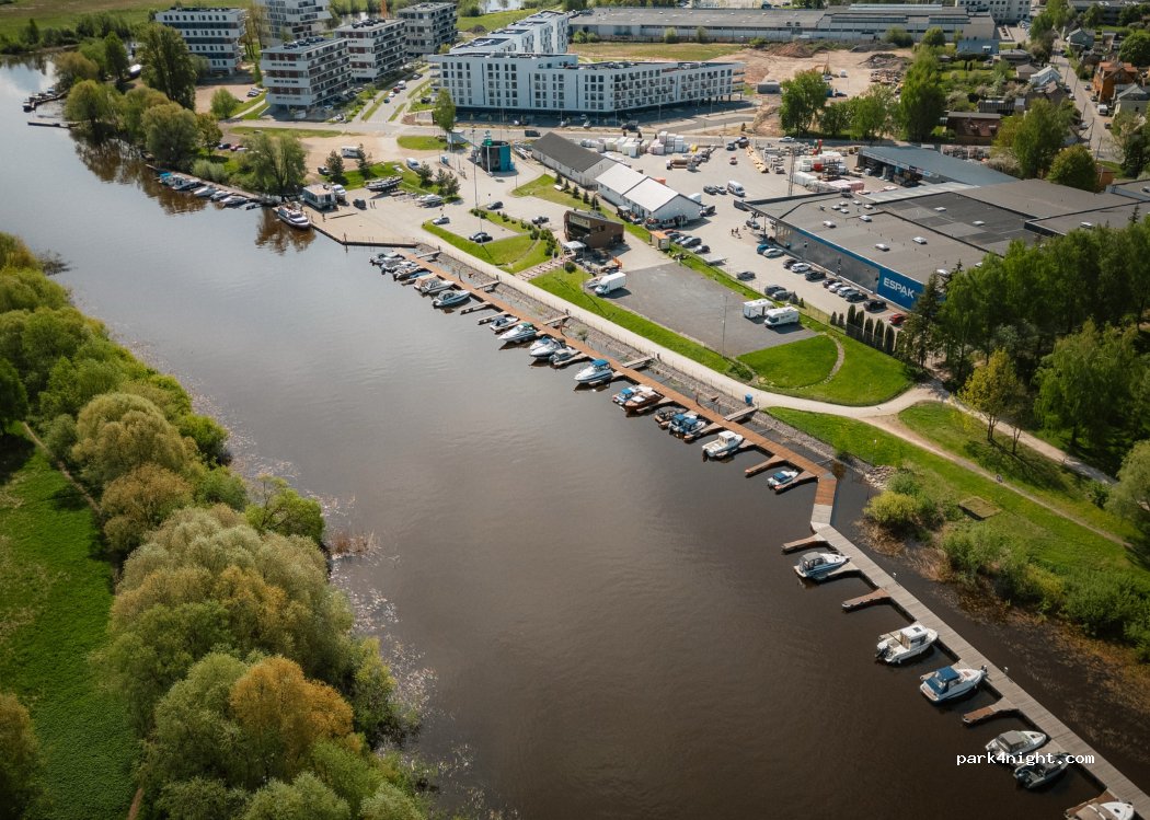 Karlova port — foto
