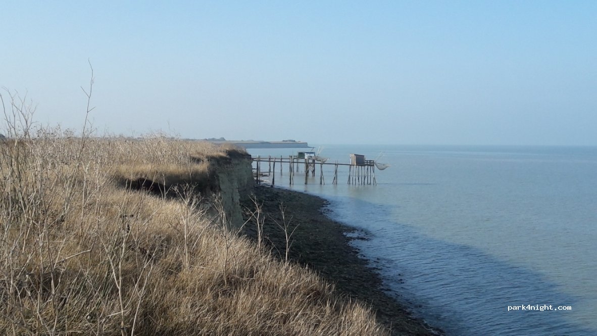 (17137) Marsilly - Unnamed Road — foto 2