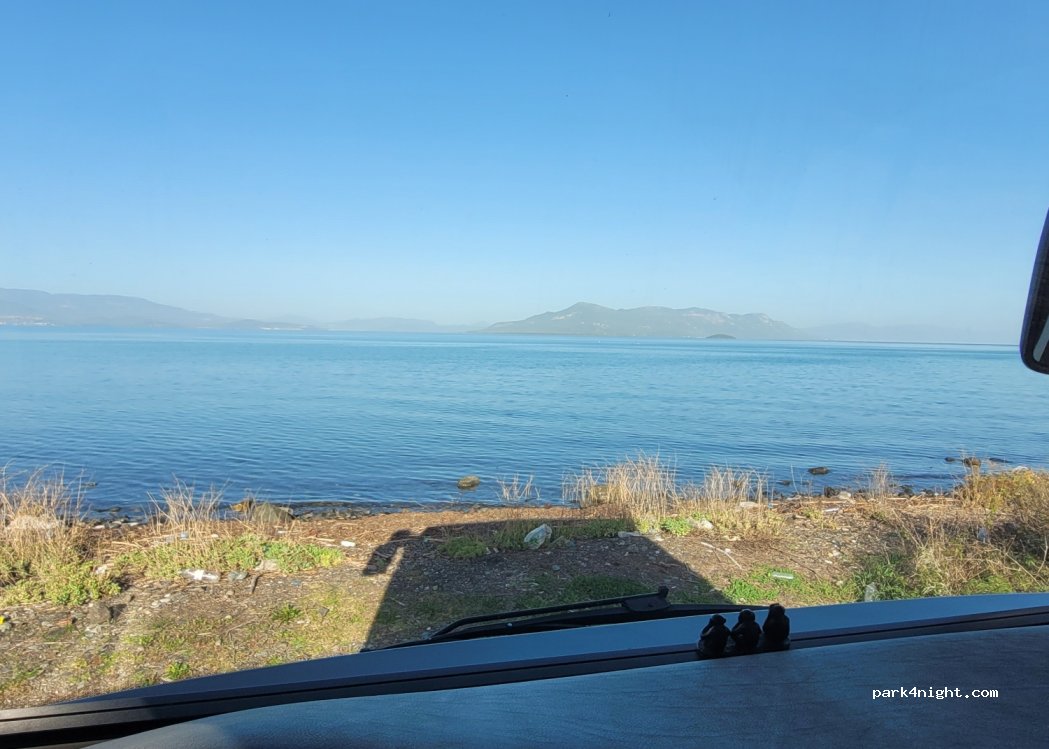 (350 09) Kamena Vourla - Unnamed road — foto