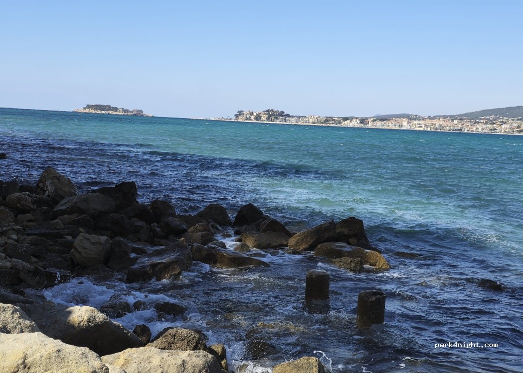 (83110) Sanary-sur-Mer - 304 Avenue du Prado — foto 2