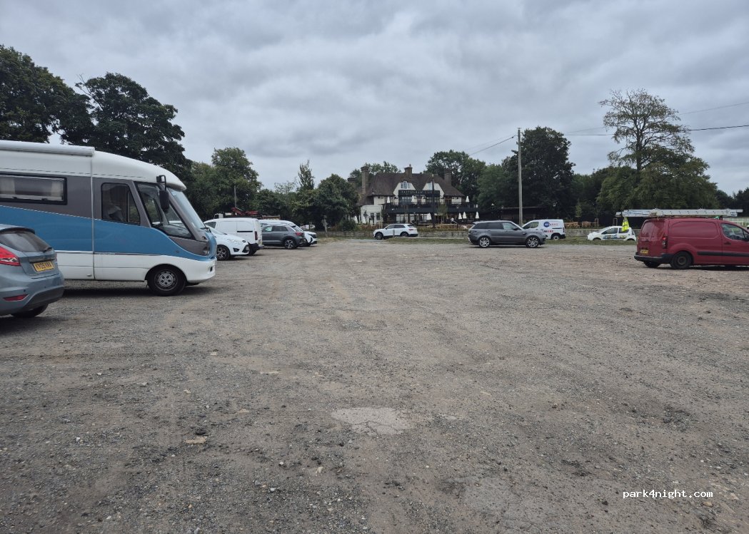 (KT18 5PP) Epsom - Tattenham Cres — foto 2