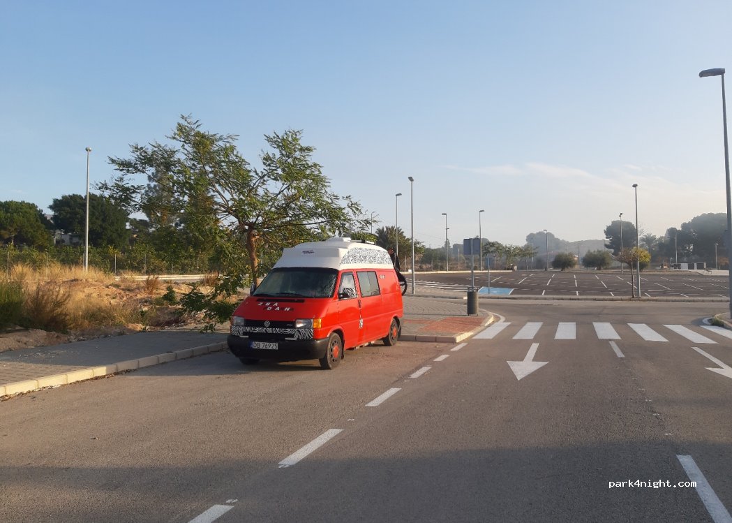 (03570) La Vila Joiosa - 40 Plaça Bulevar 3 Pp 33 — foto