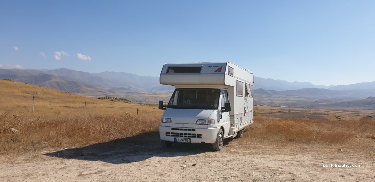 () Sisian - Unnamed Road — foto 2
