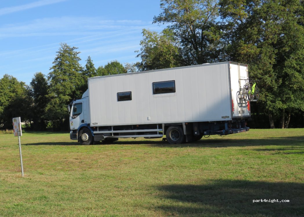 (33820) Saint-Ciers-sur-Gironde - 3 Le Renard Pendu — foto 2
