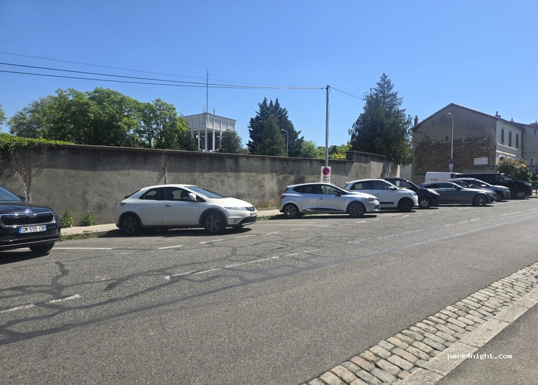 (69005) Lyon - 42 Rue du Cardinal Gerlier — foto