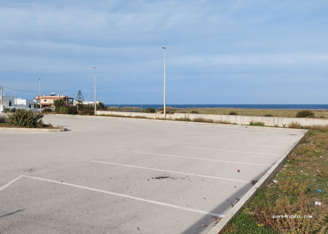 (72017) Diana Marina - Unnamed Road — foto 2