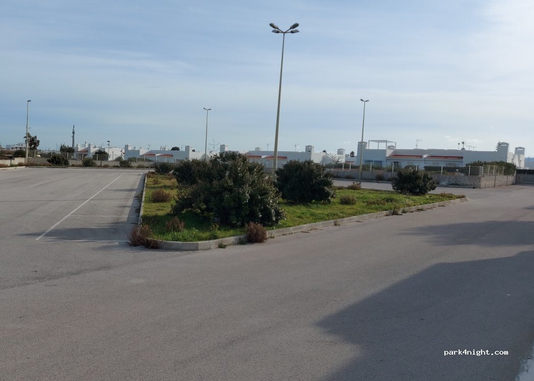 (72017) Diana Marina - Unnamed Road — foto 3