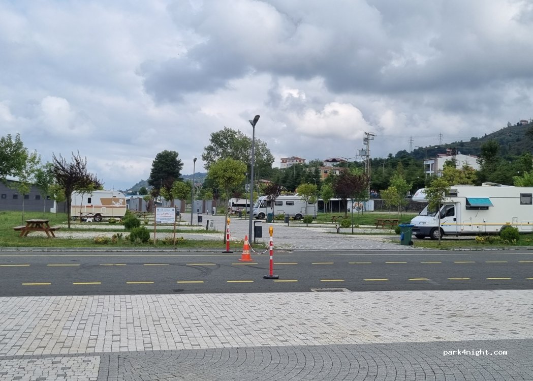Ordu Gülyalı Karavan Kamp Alanı — foto 3