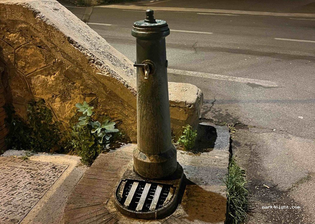 (58010) Talamone - 1 Piazza del Porto — foto 2