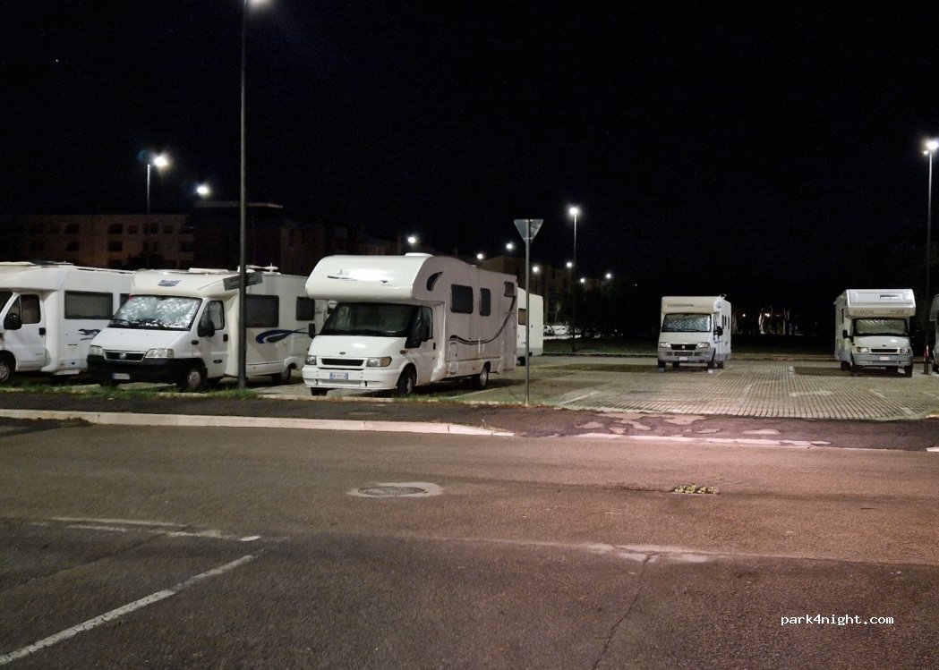 (58100) Grosseto - 84 Via Canada — foto