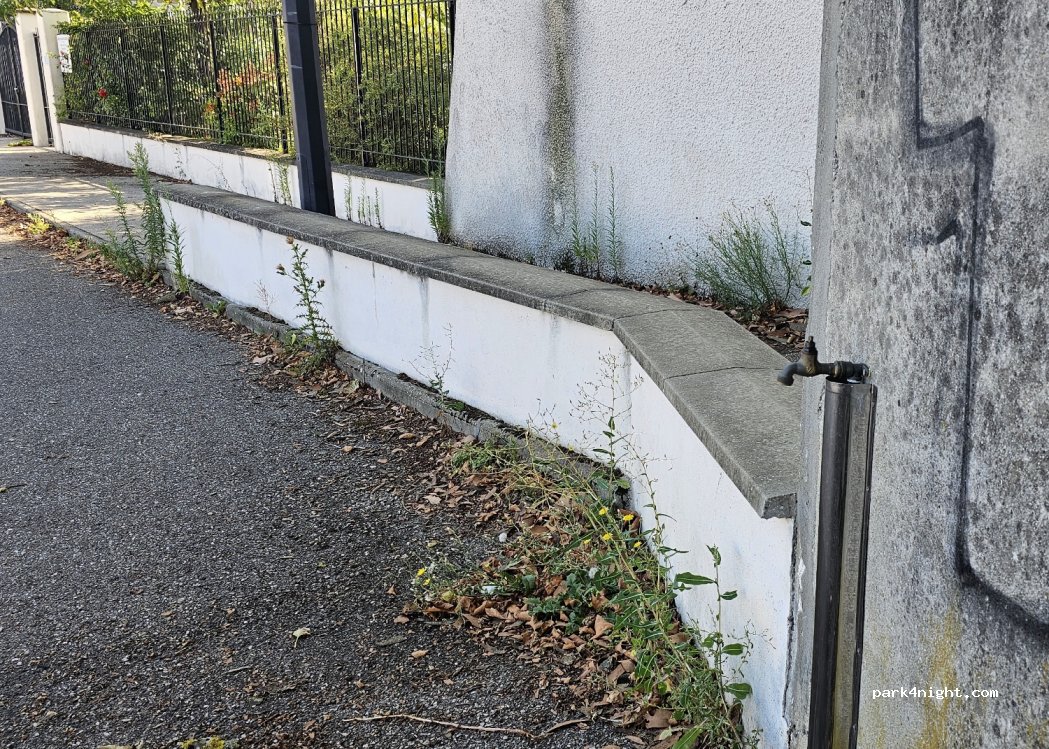 (69740) Genas - 9 Rue de l'Égalité — foto 4