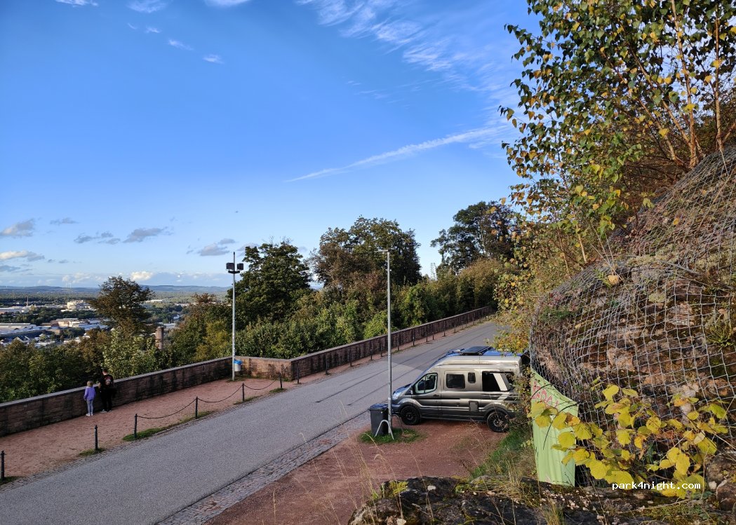 (66424) Homburg - 1 Schlossberg-Höhen-Straße — foto 4
