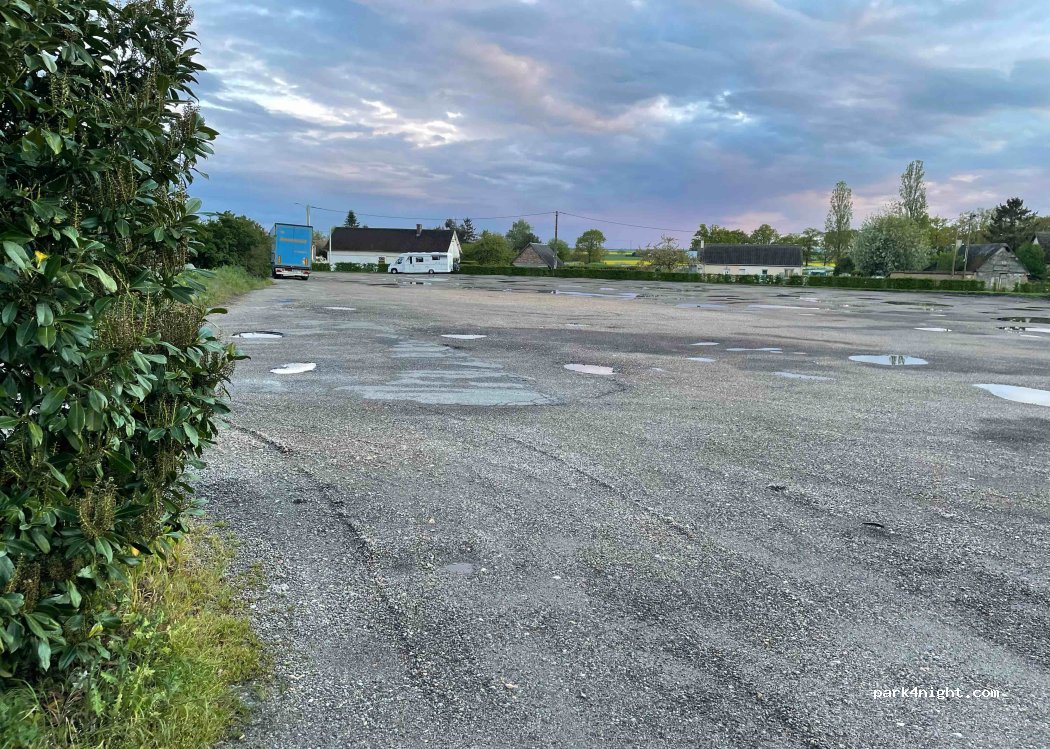 (27240) Thomer-la-Sôgne - 9-11 Route d'Orléans — foto 3