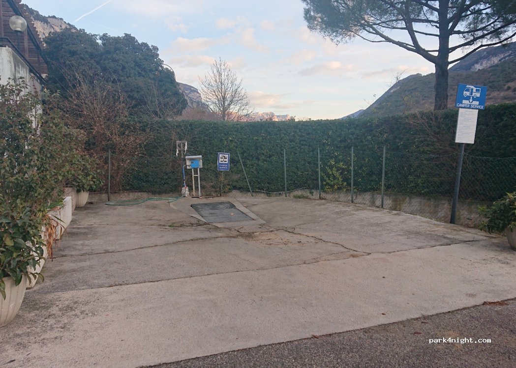 (38062) Arco - 14 Via dei Legionari Cecoslovacchi — foto