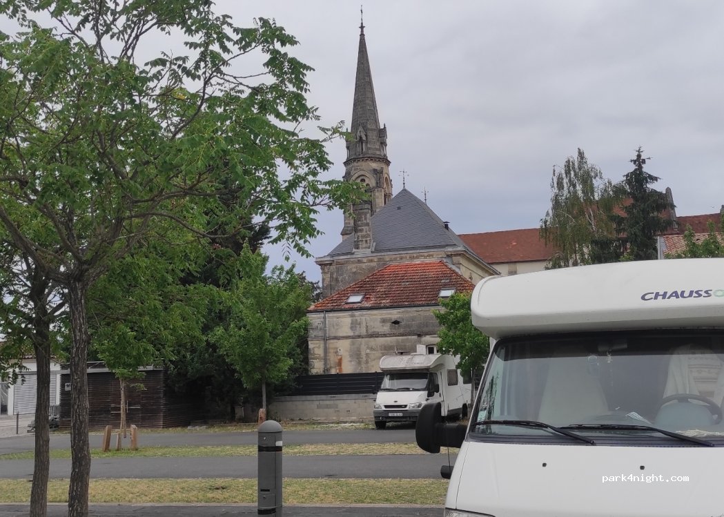 (33320) Eysines - 5 Rue du Docteur Barrière — foto